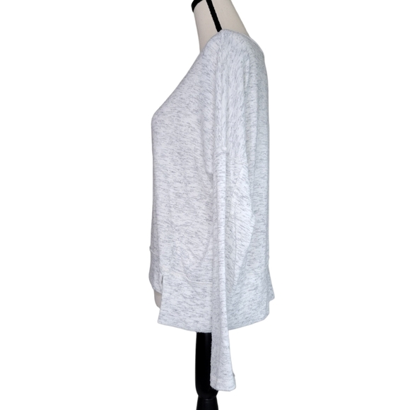 Michael Stars Kiara Staggered Hem Longsleeve Top - Picture 3 of 5